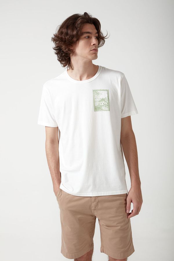 Camiseta-Selo-Vintage---I24-Off-White-|-Tamanho-P
